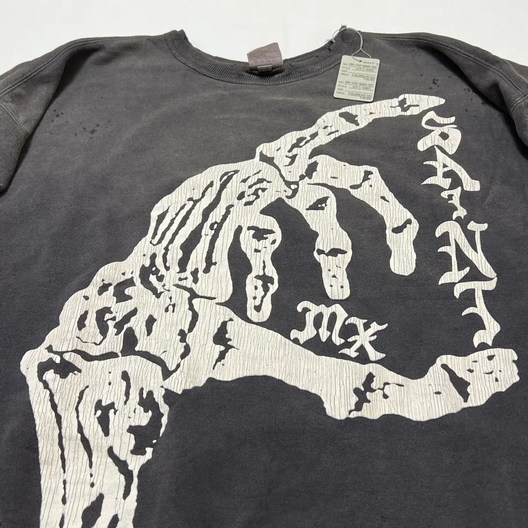 SAINT M×××××× BONE SAINT CREW SWT/BLK Bone SAINT destruction sweatshirt, washed black S-XL Assute dyeing, genuine whole garment sprayed with horse-hair fading process, collar/cuffs frayed in many places, front and rear panels/sleeves super complex fraying, heavy washing and water distressing, correct fruit mark/angel mark